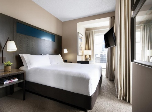 One King West Hotel And Residence image 15