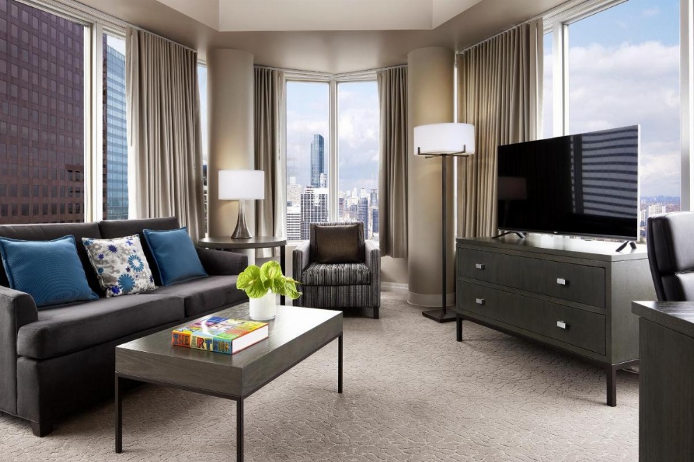 One King West Hotel And Residence Image 18